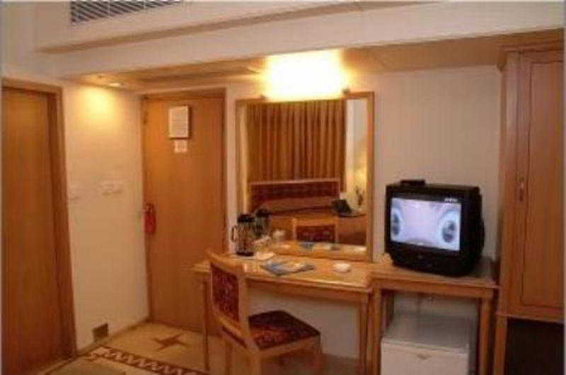 Comfort Inn President Near Ahmedabad Junction Station Esterno foto