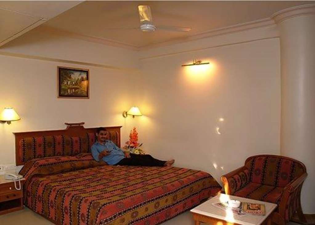 Comfort Inn President Near Ahmedabad Junction Station Camera foto