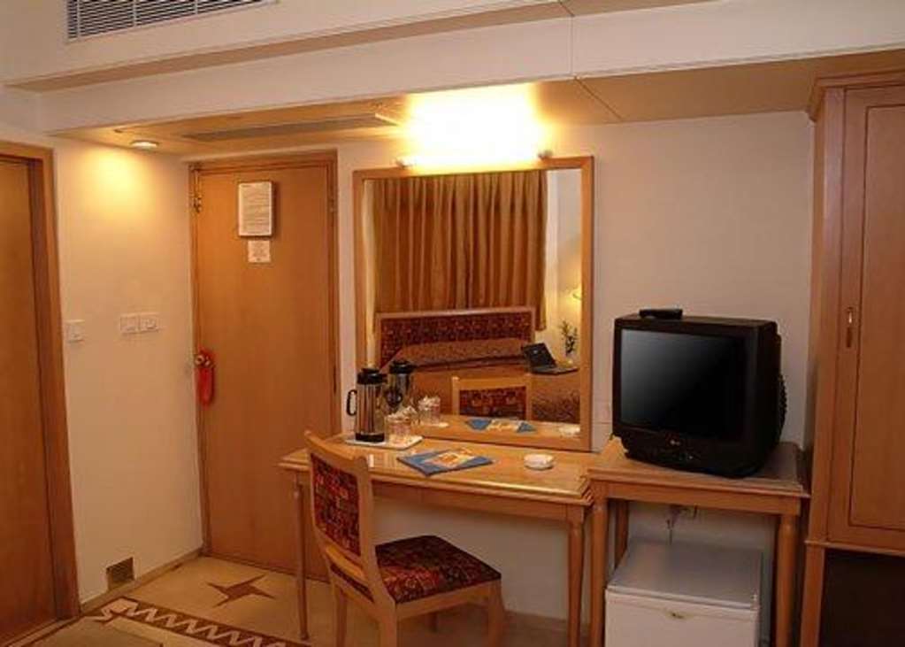 Comfort Inn President Near Ahmedabad Junction Station Esterno foto