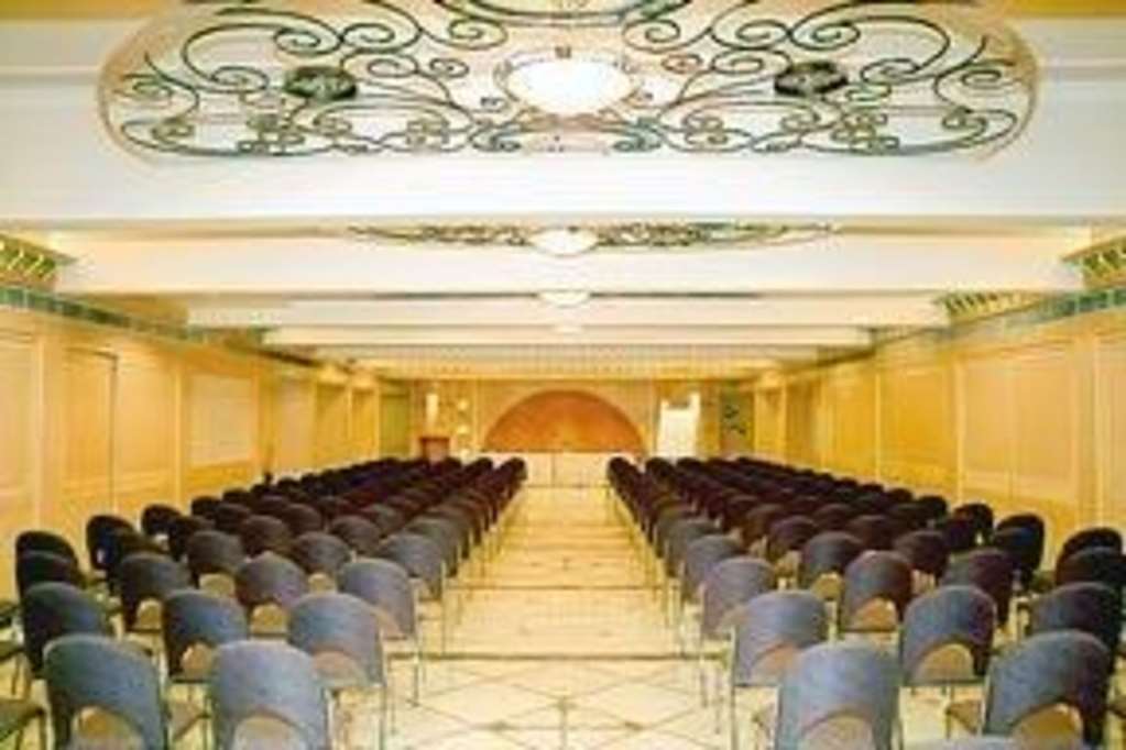 Comfort Inn President Near Ahmedabad Junction Station Servizi foto